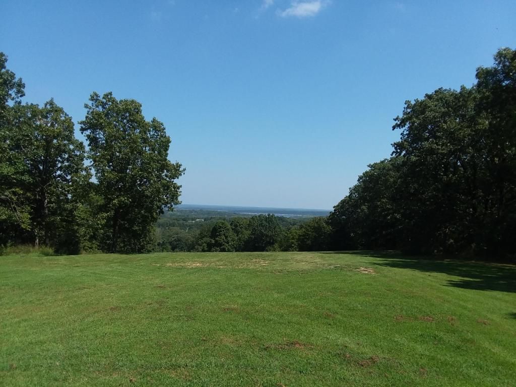 23980 Shadow Lake Dr, Wheatland, MO 65779